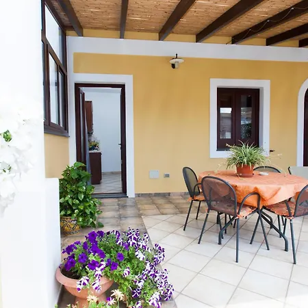 Marina Corta 4*