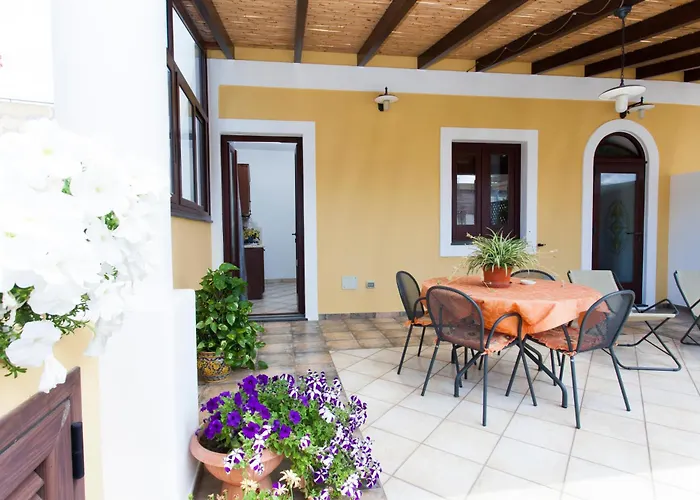 Marina Corta 4*